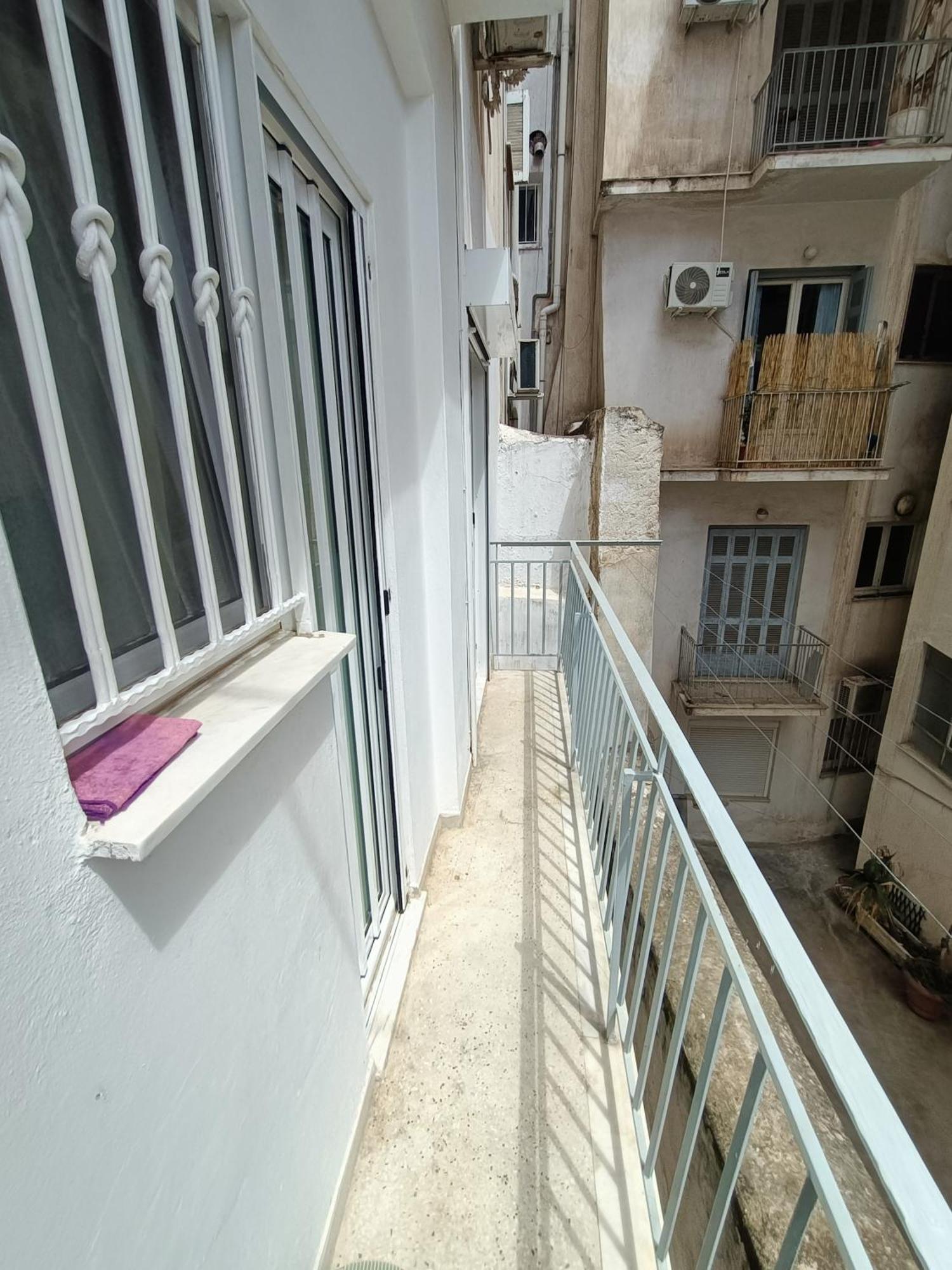 Couple'S Escape Apartment Athens Exterior photo